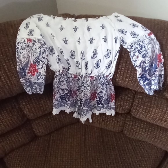 Romper - Picture 2 of 4